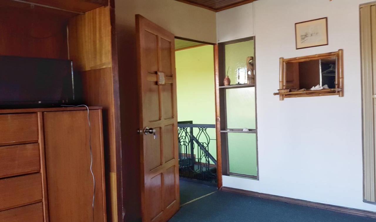 Vida Tropical Bed & Breakfast Alajuela Ngoại thất bức ảnh