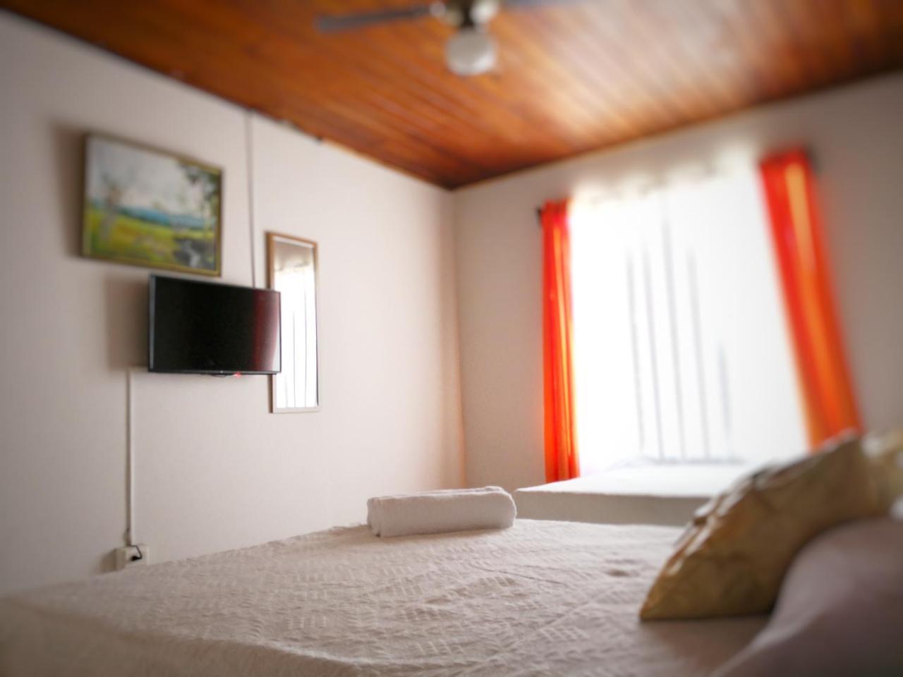 Vida Tropical Bed & Breakfast Alajuela Ngoại thất bức ảnh