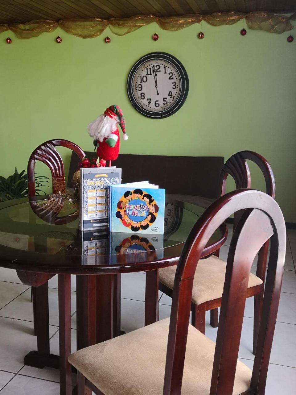 Vida Tropical Bed & Breakfast Alajuela Ngoại thất bức ảnh
