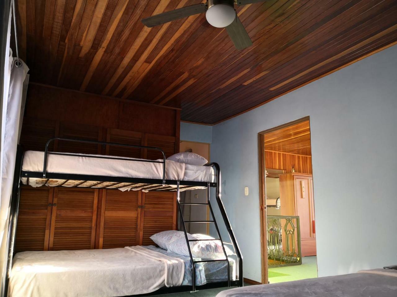 Vida Tropical Bed & Breakfast Alajuela Ngoại thất bức ảnh